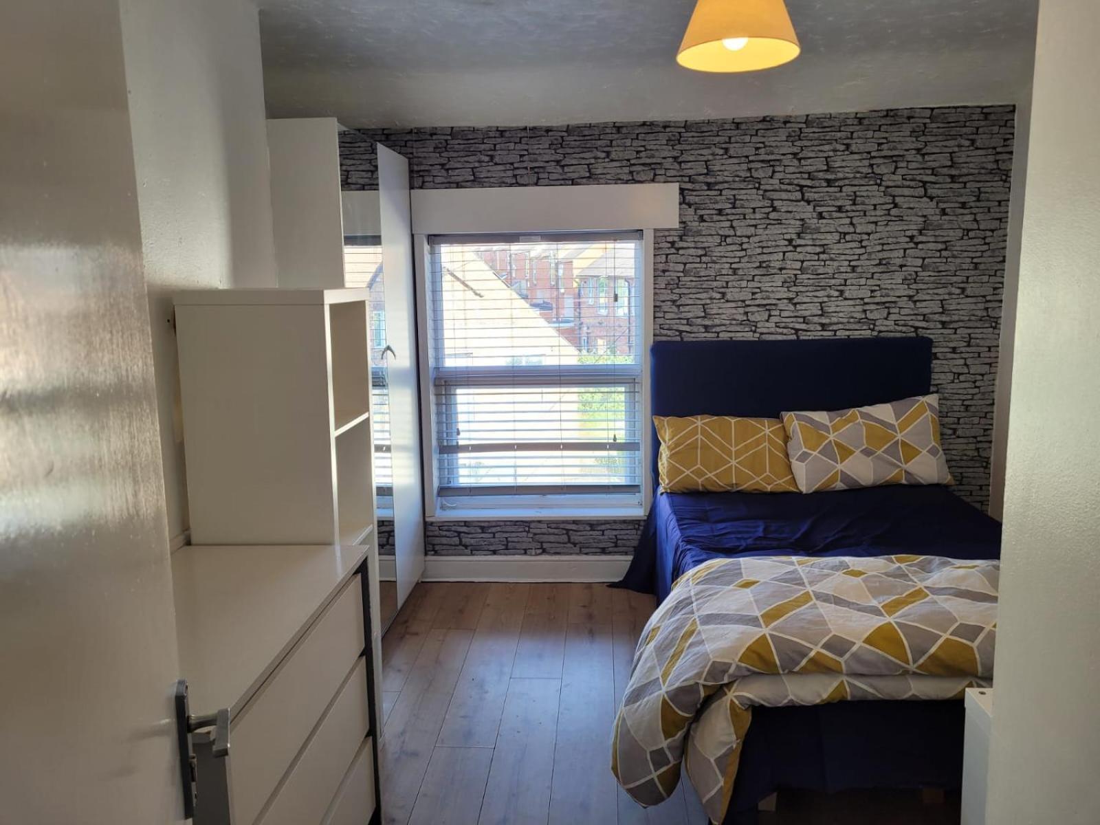 Nice Single Bedroom Near Qmc Нотингам Екстериор снимка