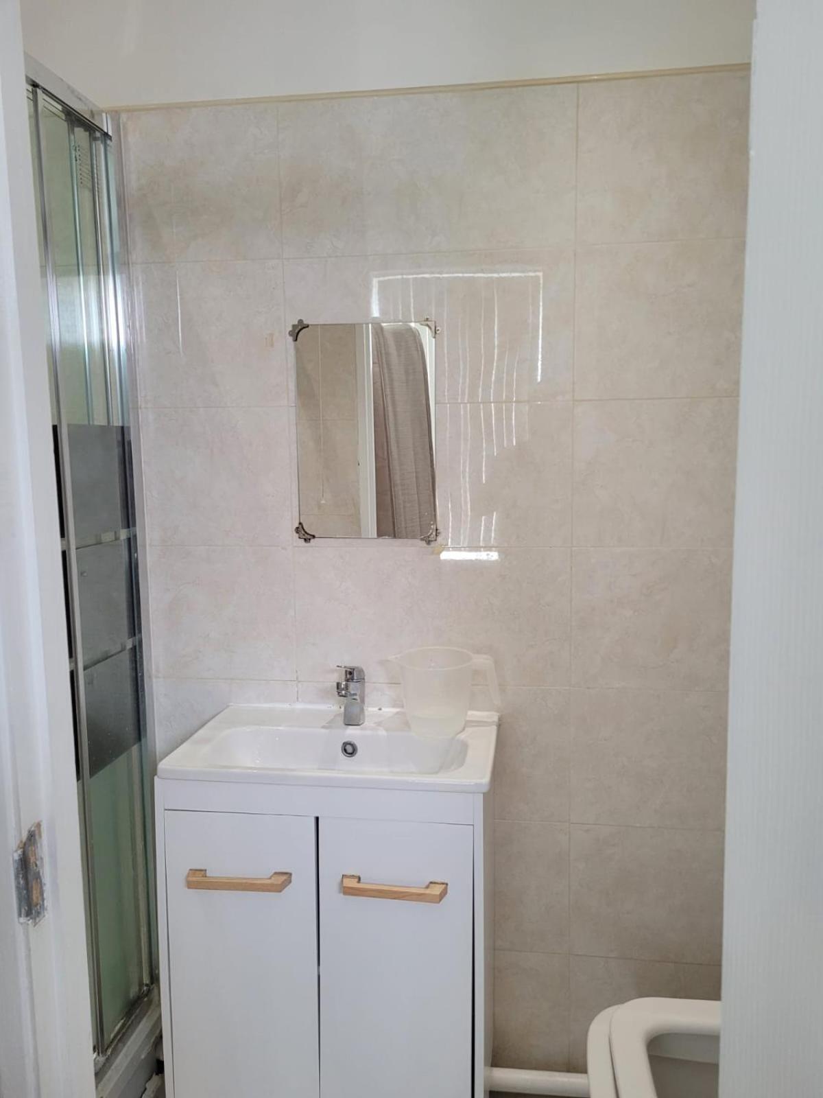 Nice Single Bedroom Near Qmc Нотингам Екстериор снимка